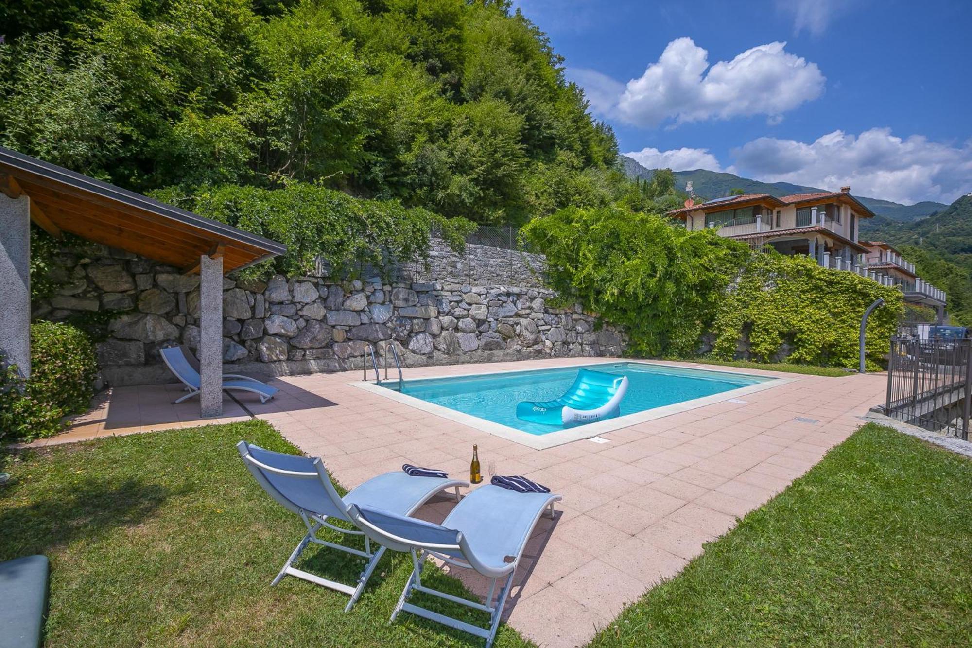 Parco Dei Cervi Terrazzo Apartment Plesio Exterior photo
